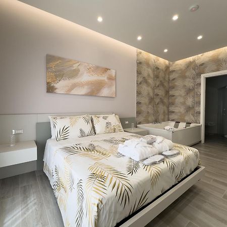 Al Civico3 Home & Suites Салерно Экстерьер фото