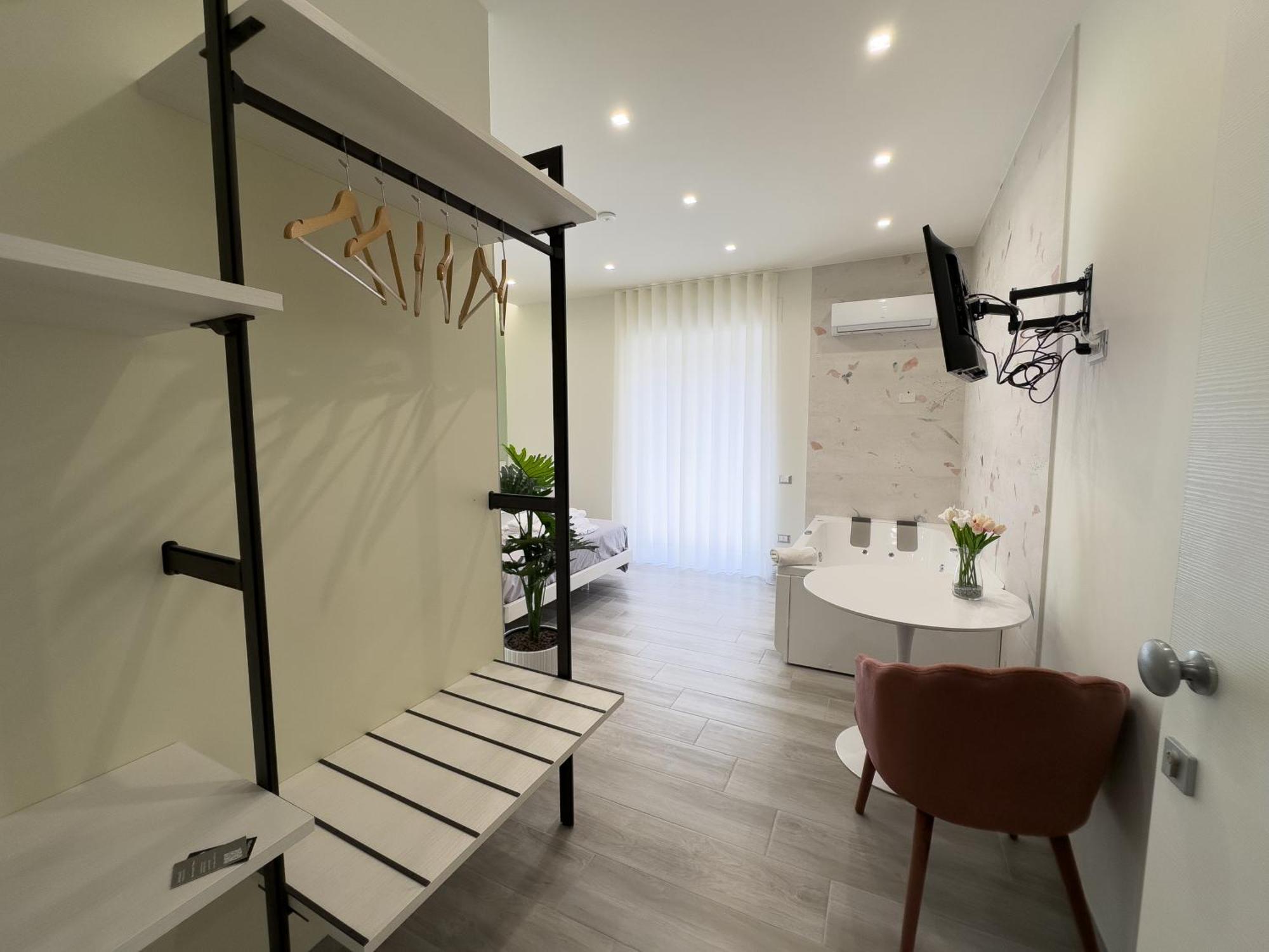 Al Civico3 Home & Suites Салерно Экстерьер фото