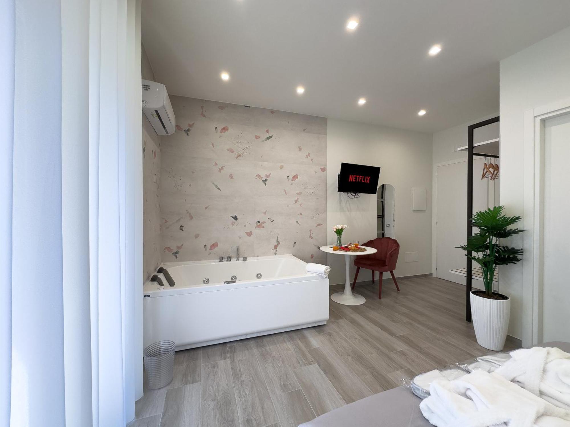 Al Civico3 Home & Suites Салерно Экстерьер фото