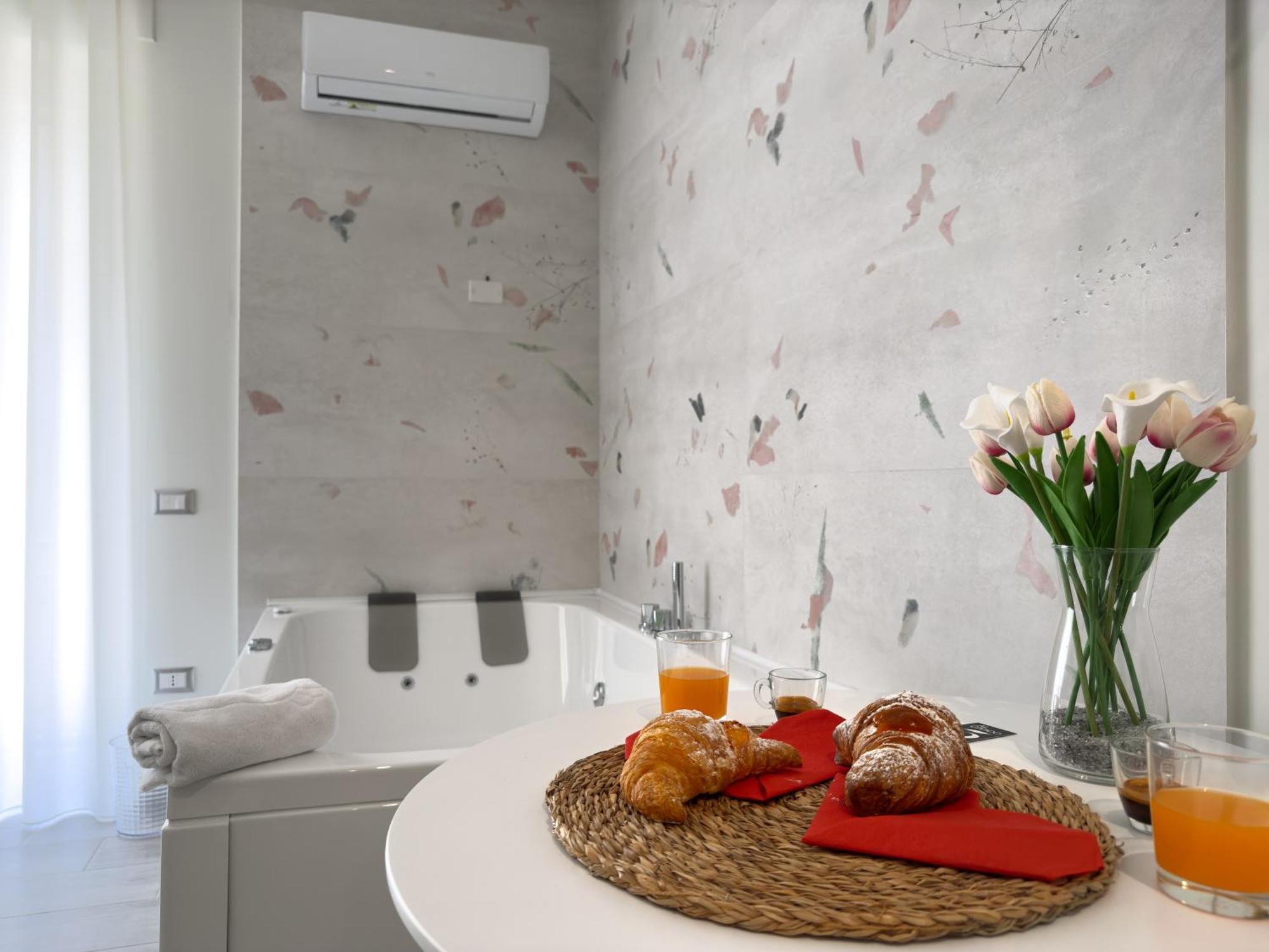 Al Civico3 Home & Suites Салерно Экстерьер фото